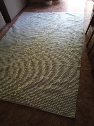 Alfombra color crudo