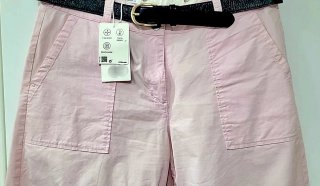 Conjunto camiseta Rihanna y Pantalón Rosa