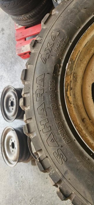 Neumáticos llantas Land Rover Discovery 235/70 R16