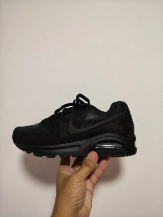 T40 Nike Air Max Command Negras