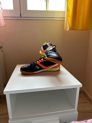 Zapatillas Munich One TF Fútbol Negro Naranja