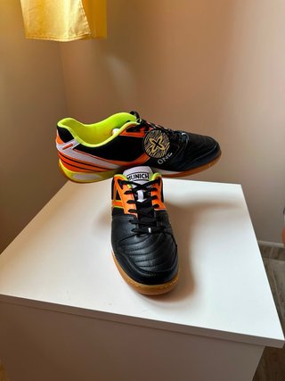 Zapatillas Munich One TF Fútbol Negro Naranja