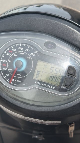 MOTO TWEET  IDEAL PARA REPARTIDORES( CONSUMO BAJO)