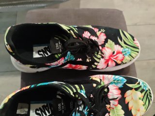 Zapatillas  Vans Flores Negras ñ