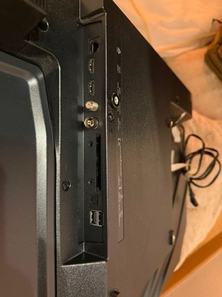 TV Hisense y Sony - Negro
