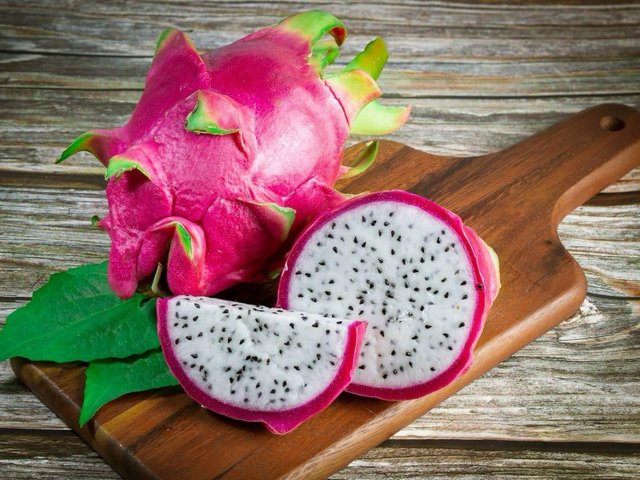 Pitaya o pitahaya fruta del dragón