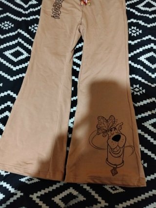 Pantalones campana Scooby-Doo Marrón talla S
