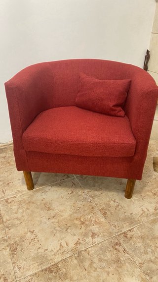 Butaquita y reposapiés rojo