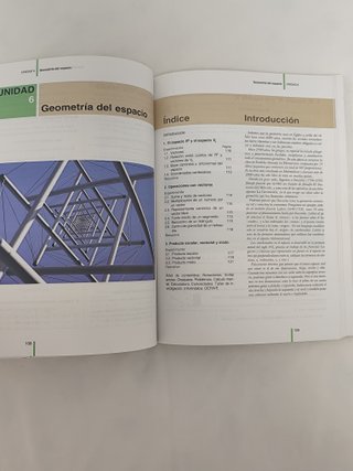 Axis - Matemáticas 2 BA CCNN
