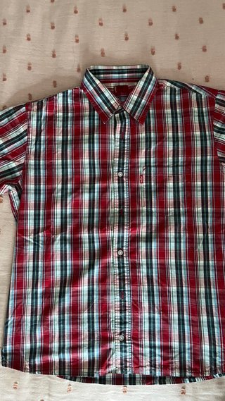 Camisa Levi's cuadros chico