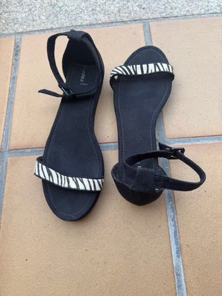 Sandalias Bershka Talla 40