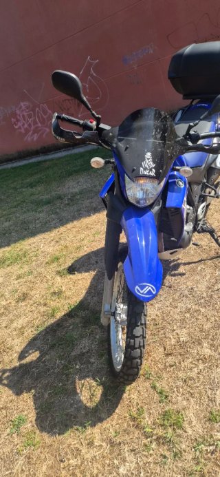 Yamaha XT660R Enduro Moto
