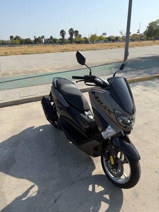 Yamaha N-max 125 Scooter