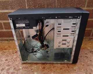 Caja Torre PC + Fuente Alimentación