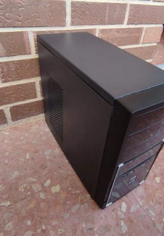 Caja Torre PC + Fuente Alimentación