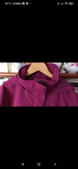 Anorak forrado con capucha