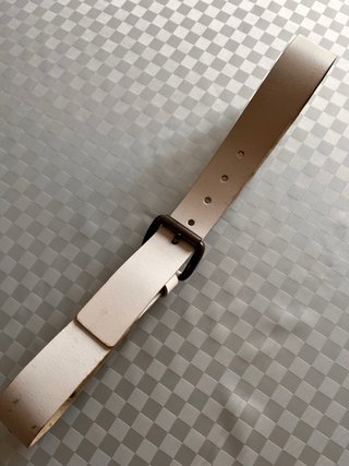 Cinturón Calvin Klein Beige con Tachuelas