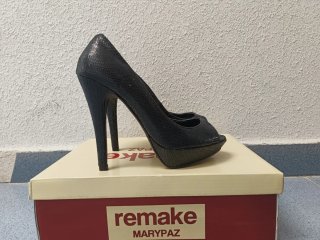 Zapatos tacón efecto piel serpiente negros