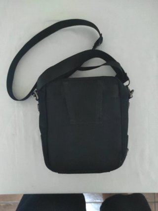 Bolso bandolera hombre negro