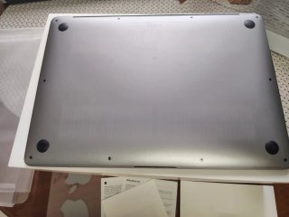 MacBook Air 13' 2018 i5 8 RAM 128+ caja Touch ID