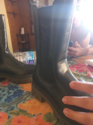 Botas negras de cuero