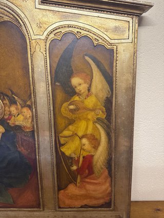 Tríptico retablo policromado