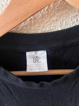 Camiseta B&C Negra con Logo Mono