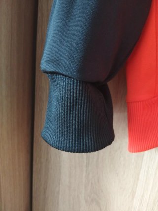 Chaqueta Adidas Roja y Negra
