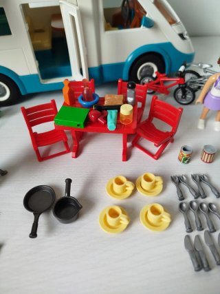 Playmobil Family Fun 70088 + Regalos