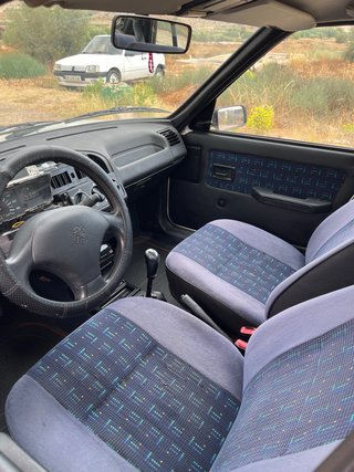 Peugeot 205 1983