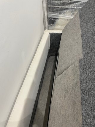 Sofá Cama Gris y Blanco