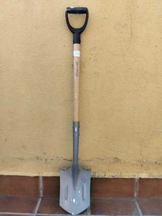 Pala cuadrada Magnusson para jardinería