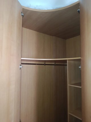 Armario esquinero madera haya