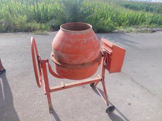 Hormigonera Betec 140