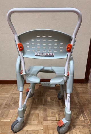 Silla de ducha y wc Etac Clean 49