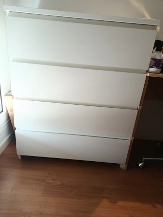 Cómoda 4 cajones Ikea blanca