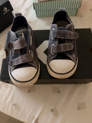 Zapatillas niño Converse velcro, numero 24