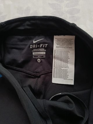 Pantalón deportivo Nike negro y azul