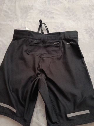 Pantalón deportivo Nike negro y azul