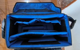 Bolsa Cullmann grande, acolchada y muy completa.