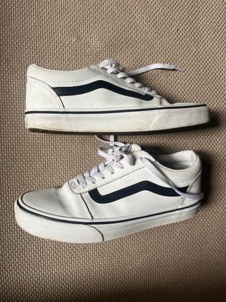 Zapatillas Vans de cuero blanco