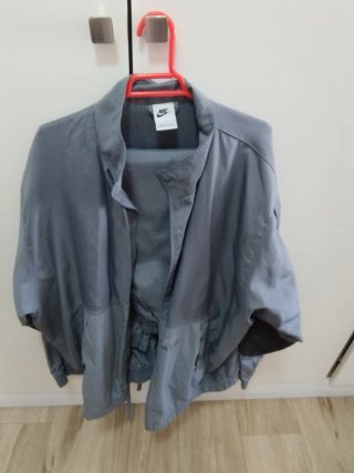Chándal gris