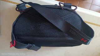 Riñonera Under Armour Negra