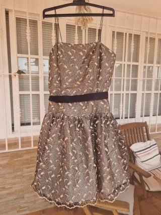 Vestido dorado de fiesta