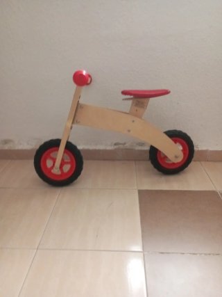 Bici de madera para niños