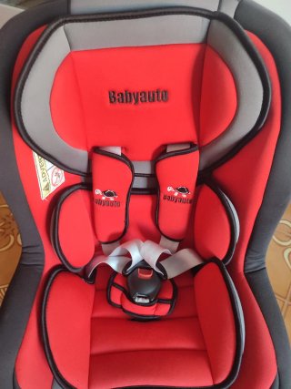 Silla de coche Babyauto de 0 a 18kg. Reclinable.