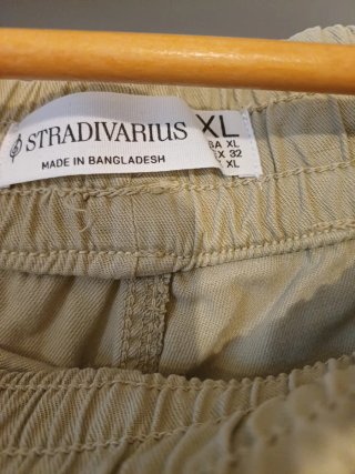 Pantalón Stradivarius
