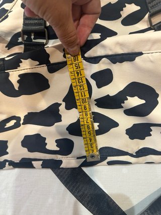 Bolsa de deporte y neceser estampado