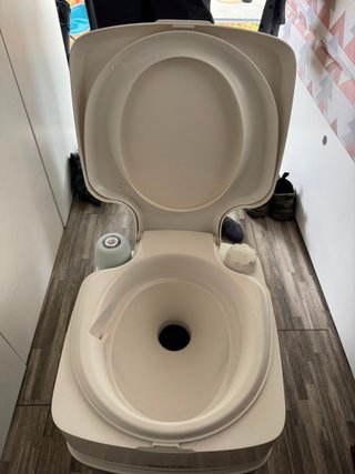 Baño Portátil Thetford Camper