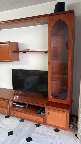 Mueble de salón de madera